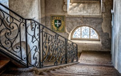 Balustrady drewniane czy metalowe