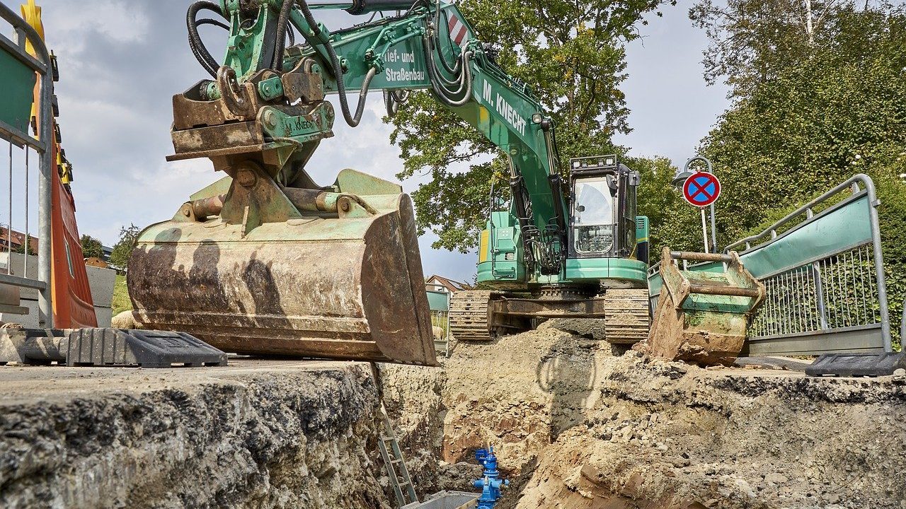 Budowa i remont dróg. Jak wygląda proces inwestycyjny?